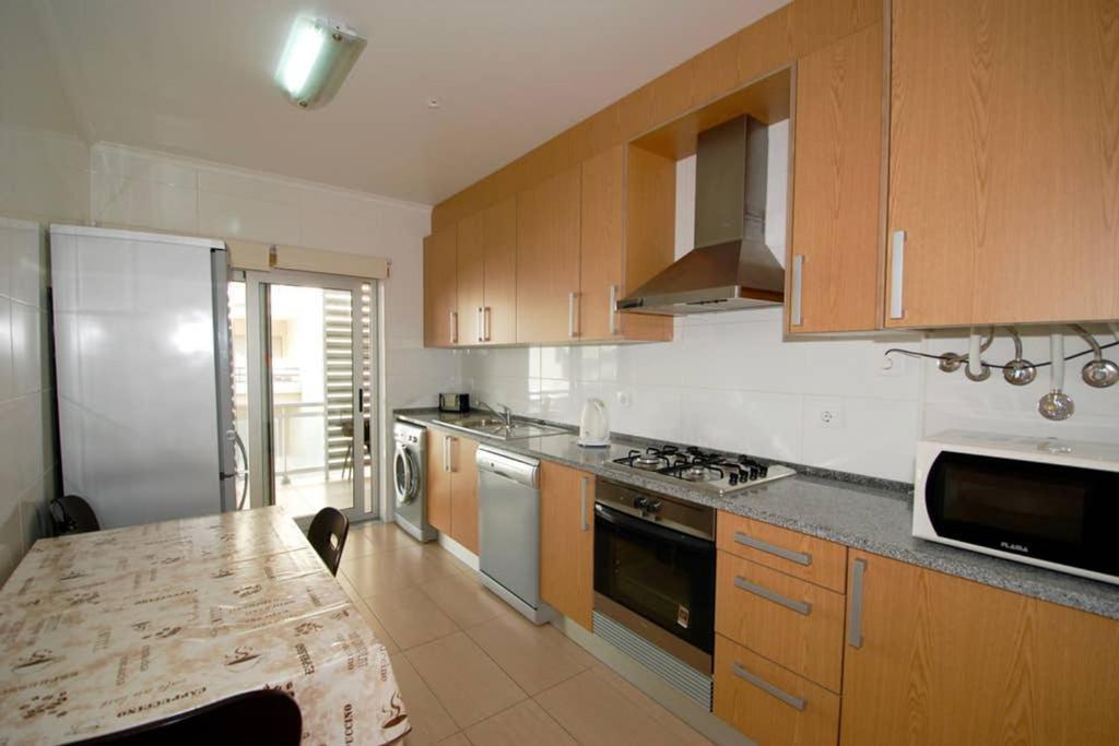 Parasol Appartment เซามาร์ทินโญโดปอร์โต ภายนอก รูปภาพ