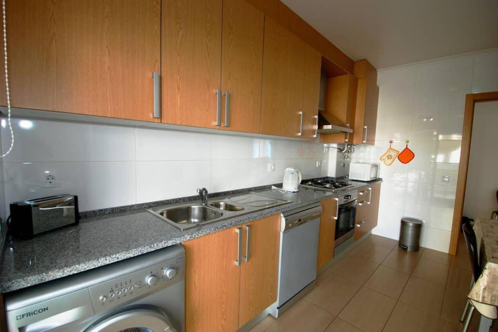 Parasol Appartment เซามาร์ทินโญโดปอร์โต ภายนอก รูปภาพ